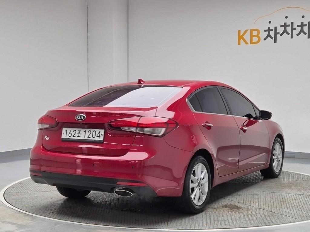 KIA K3 - Vista 3