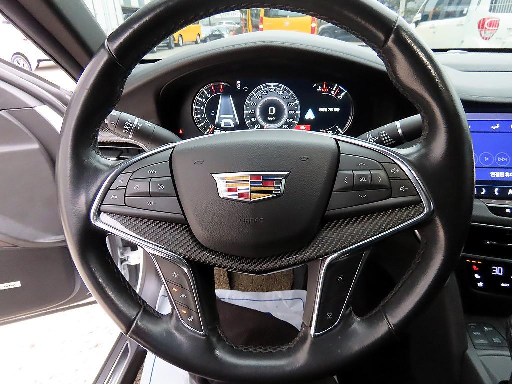 Cadillac CT6 - Vista 8