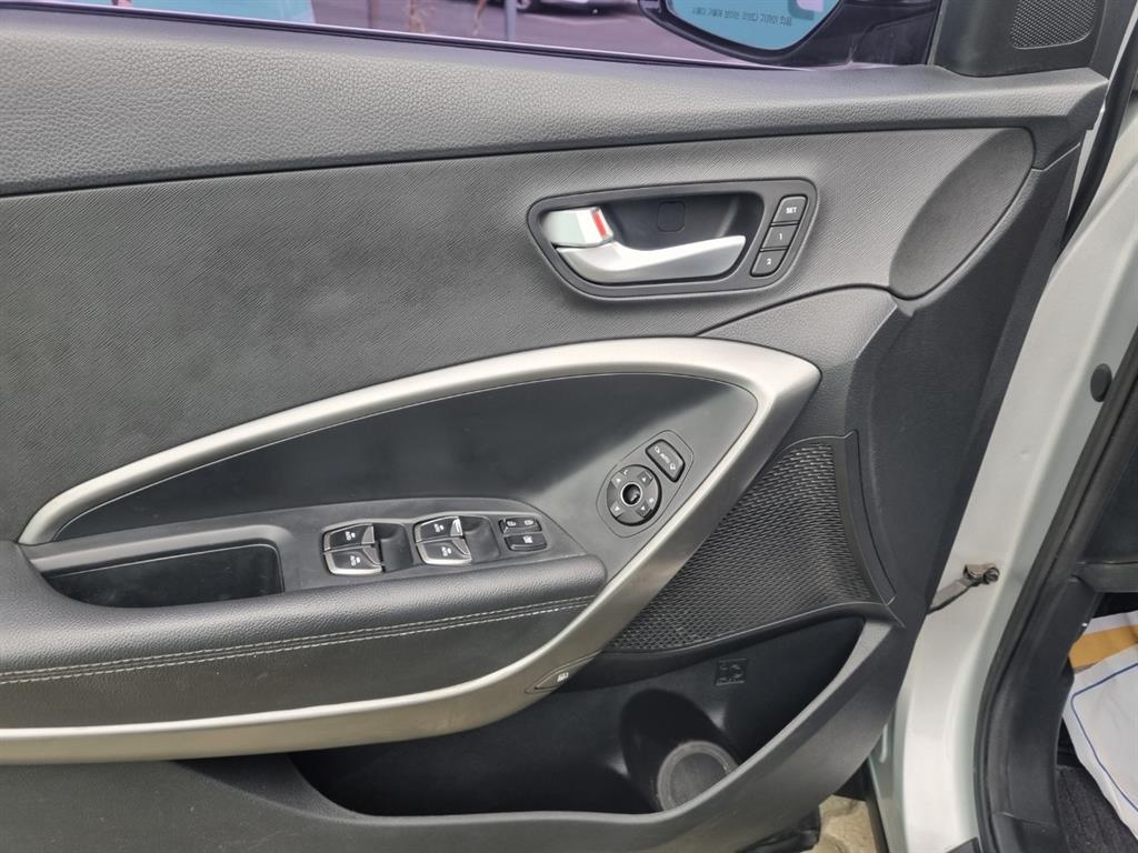 HYUNDAI Santa Fe - Vista 4