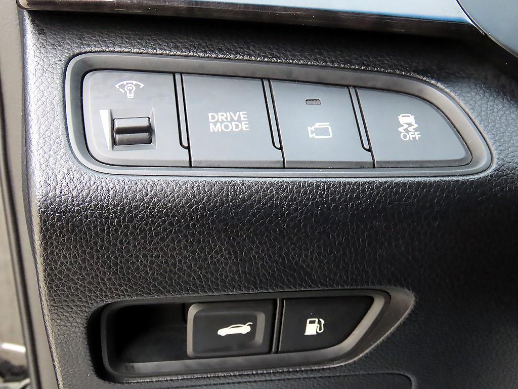 HYUNDAI Grandeur - Vista 12