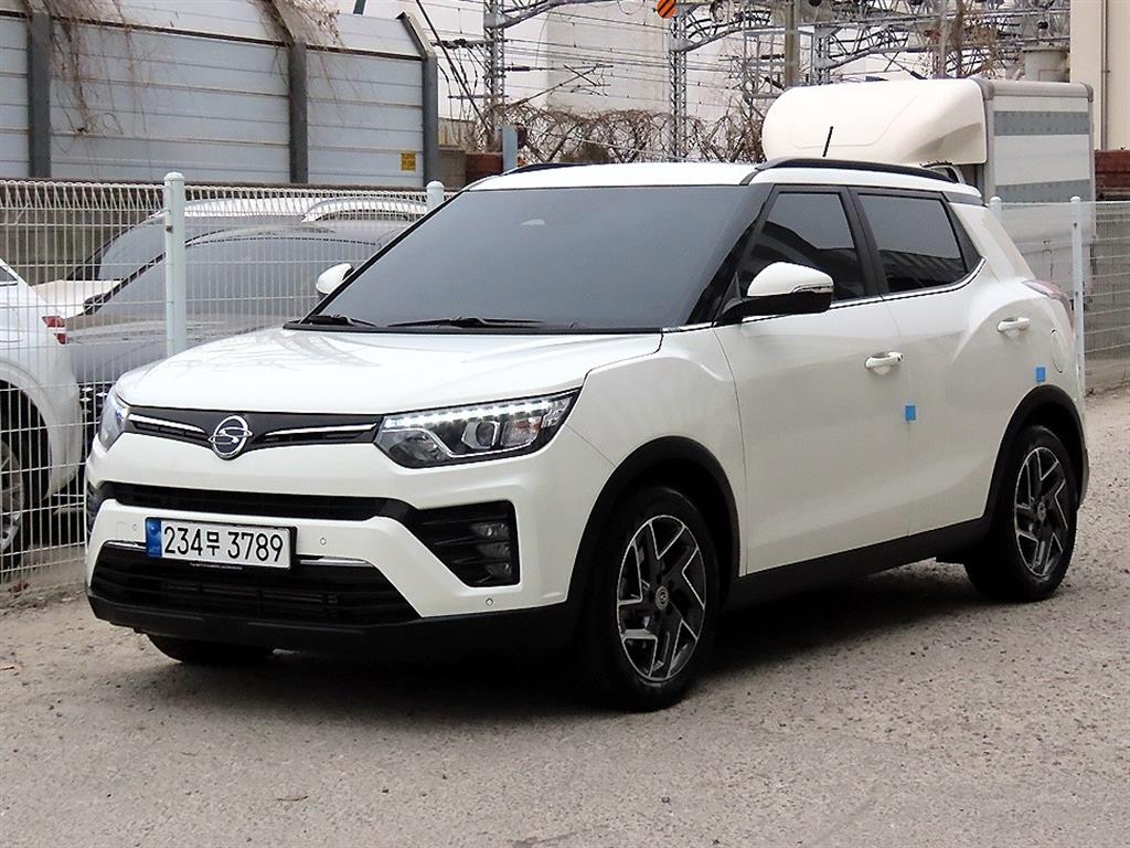 Ssangyong Tivoli - Vista 2