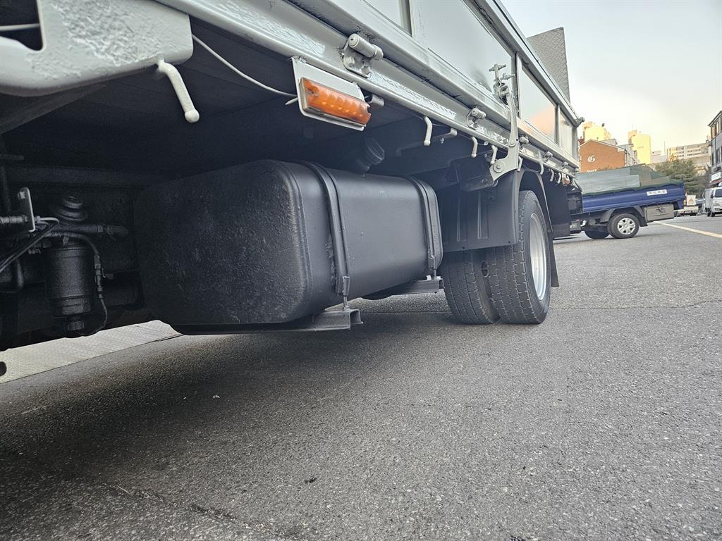 medium and large cargo Cargo 2006 Blanco - Importación desde Corea - HF Imports Iquique - Foto 14