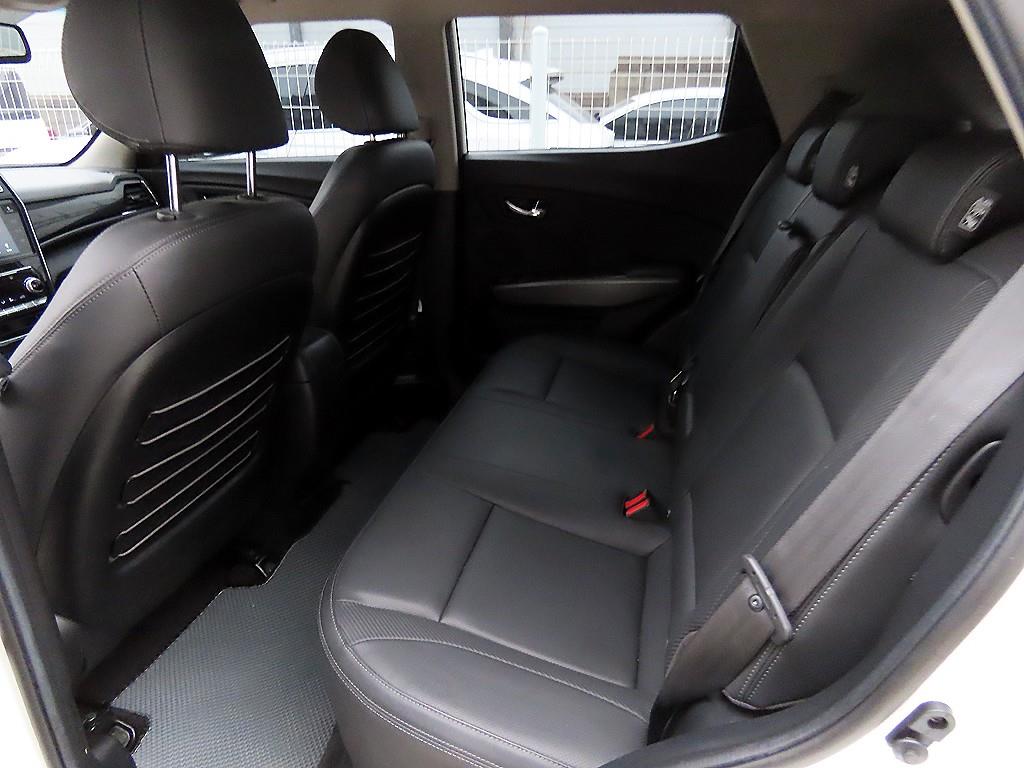 Ssangyong Tivoli - Vista 6