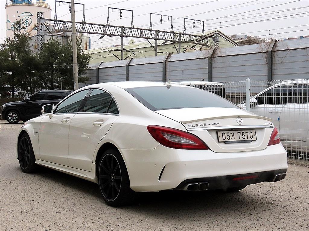 Mercedes Benz CLS Class - Vista 3