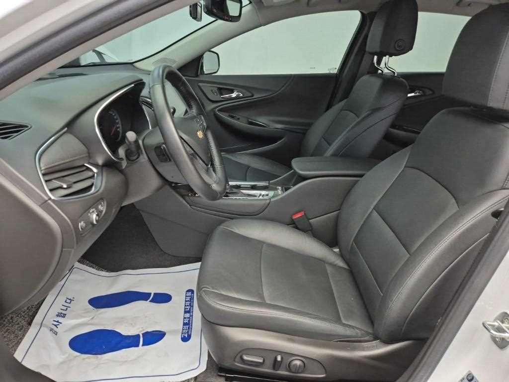 Chevrolet Malibu - Vista 11