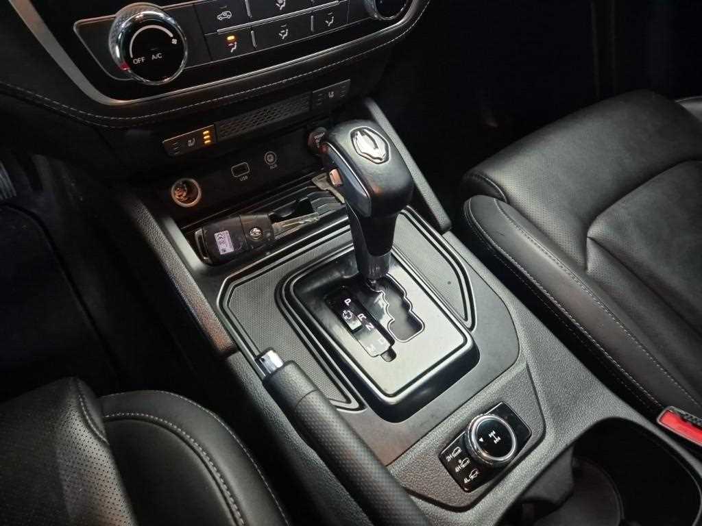 Ssangyong Rexton - Vista 8