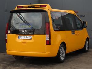 HYUNDAI Staria - Vista 8