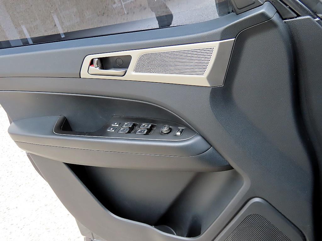 Ssangyong Rexton - Vista 11