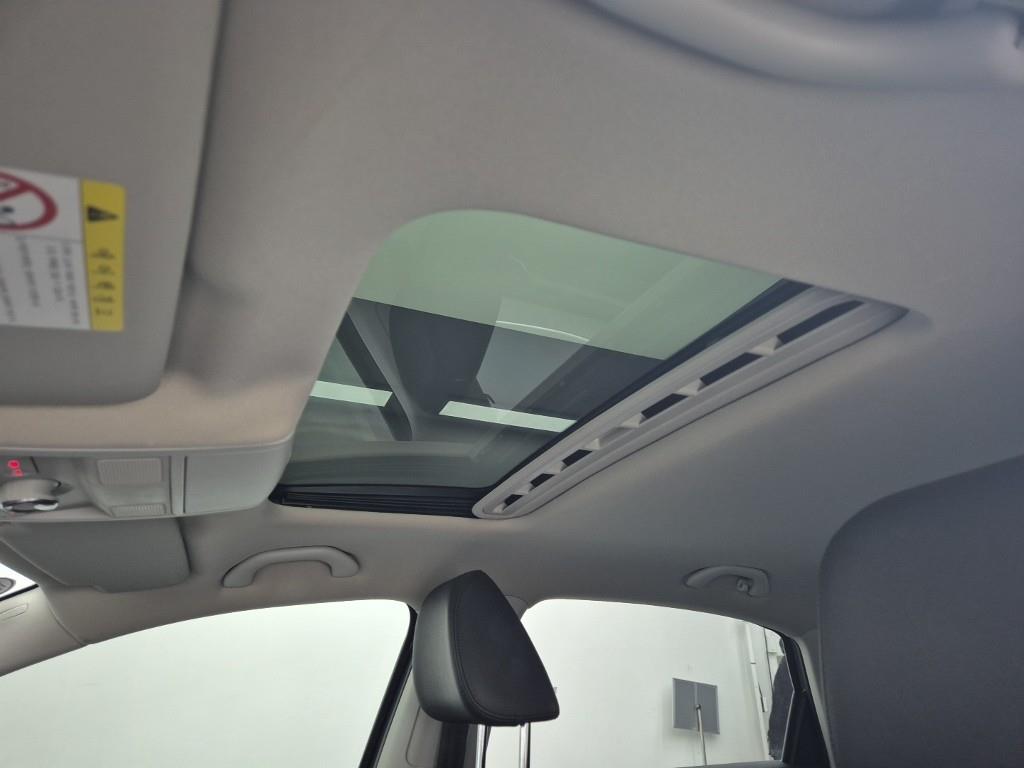 Volkswagen Passat 2018 Gris - Importación desde Corea - HF Imports Iquique - Foto 13