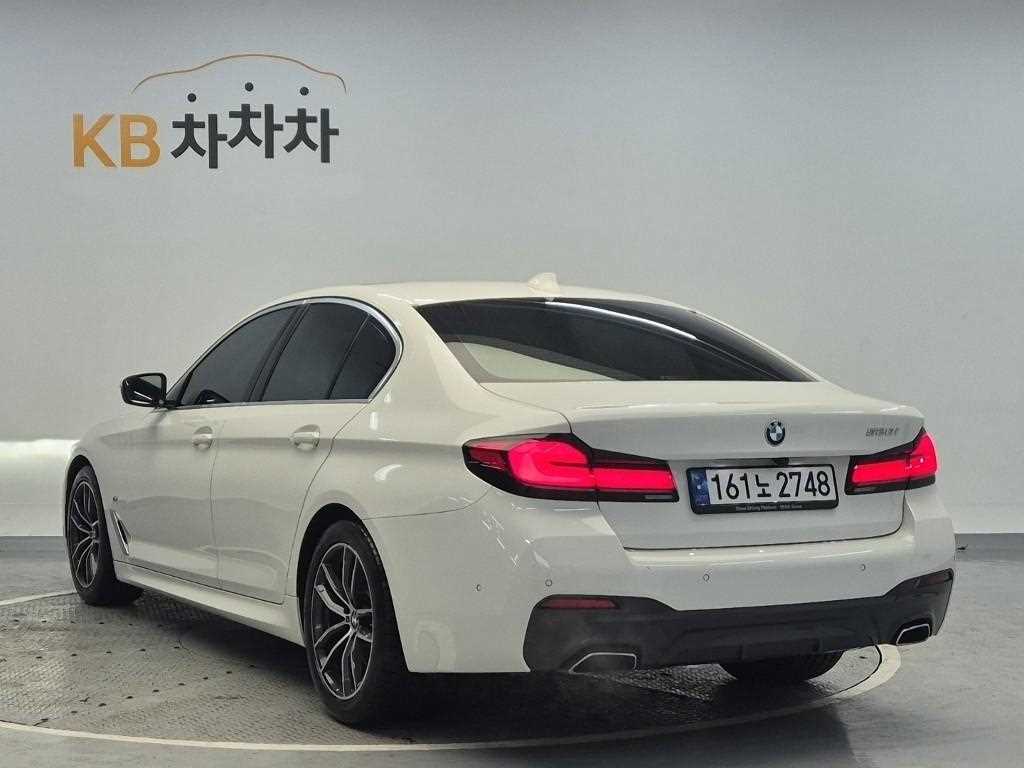 BMW 5 Series - Vista 2