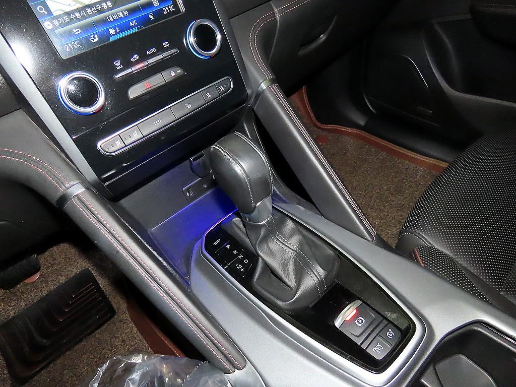 SAMSUNG QM6 - Vista 12