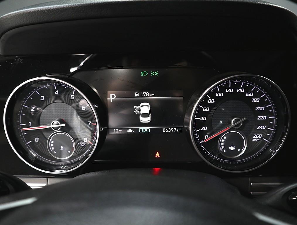 HYUNDAI Grandeur - Vista 7