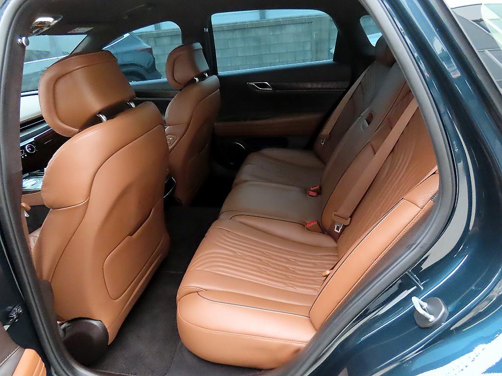 Genesis G80 - Vista 6