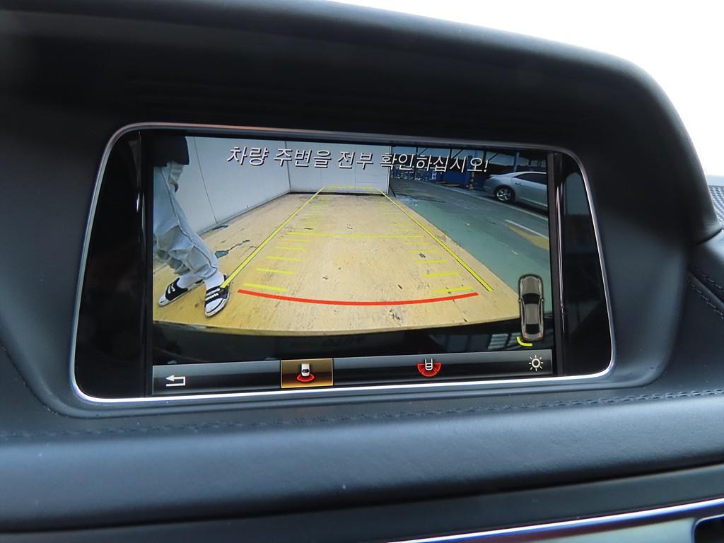 Mercedes Benz E class 2016 Negro - Importación desde Corea - HF Imports Iquique - Foto 13