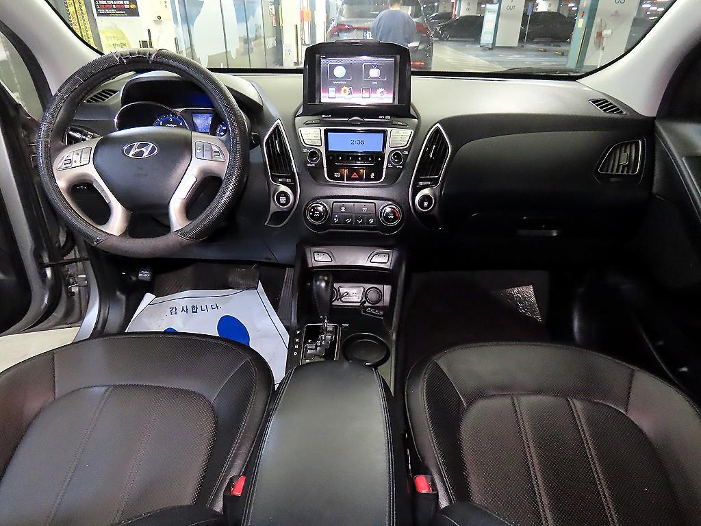 HYUNDAI Tucson - Vista 10