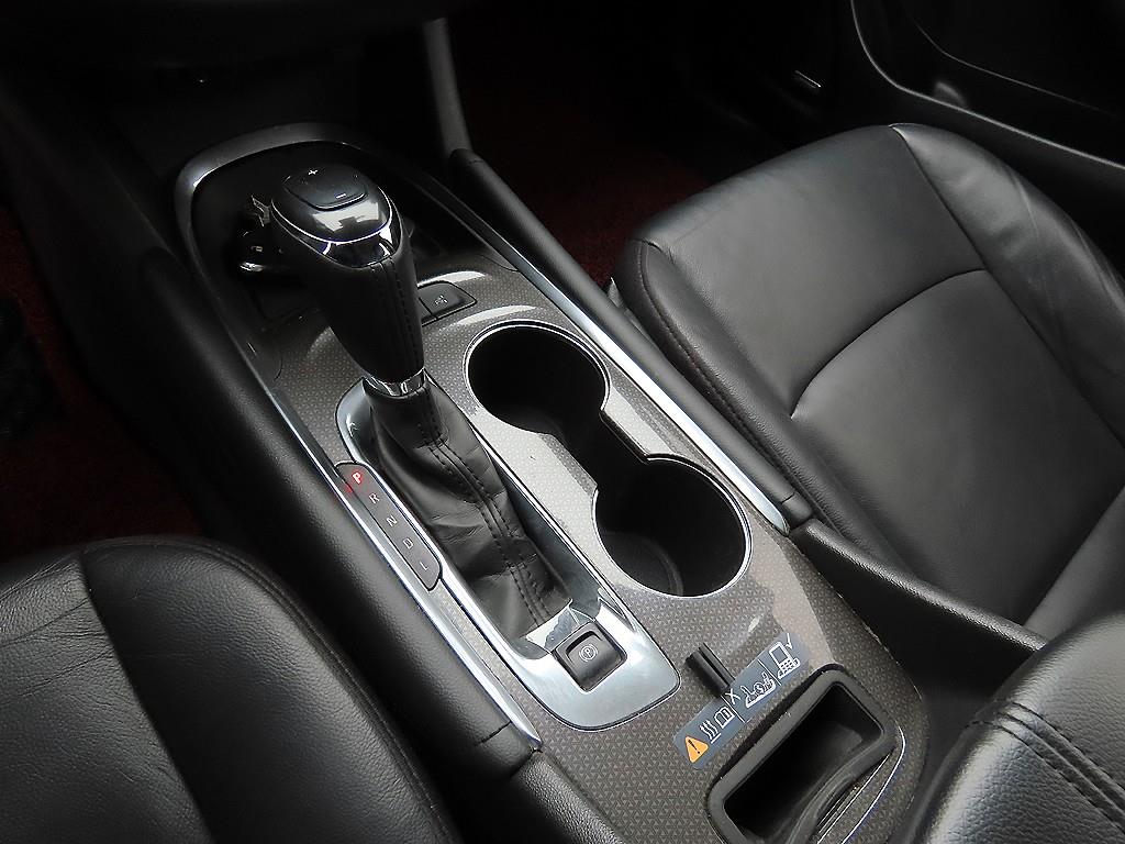 Chevrolet Malibu - Vista 10