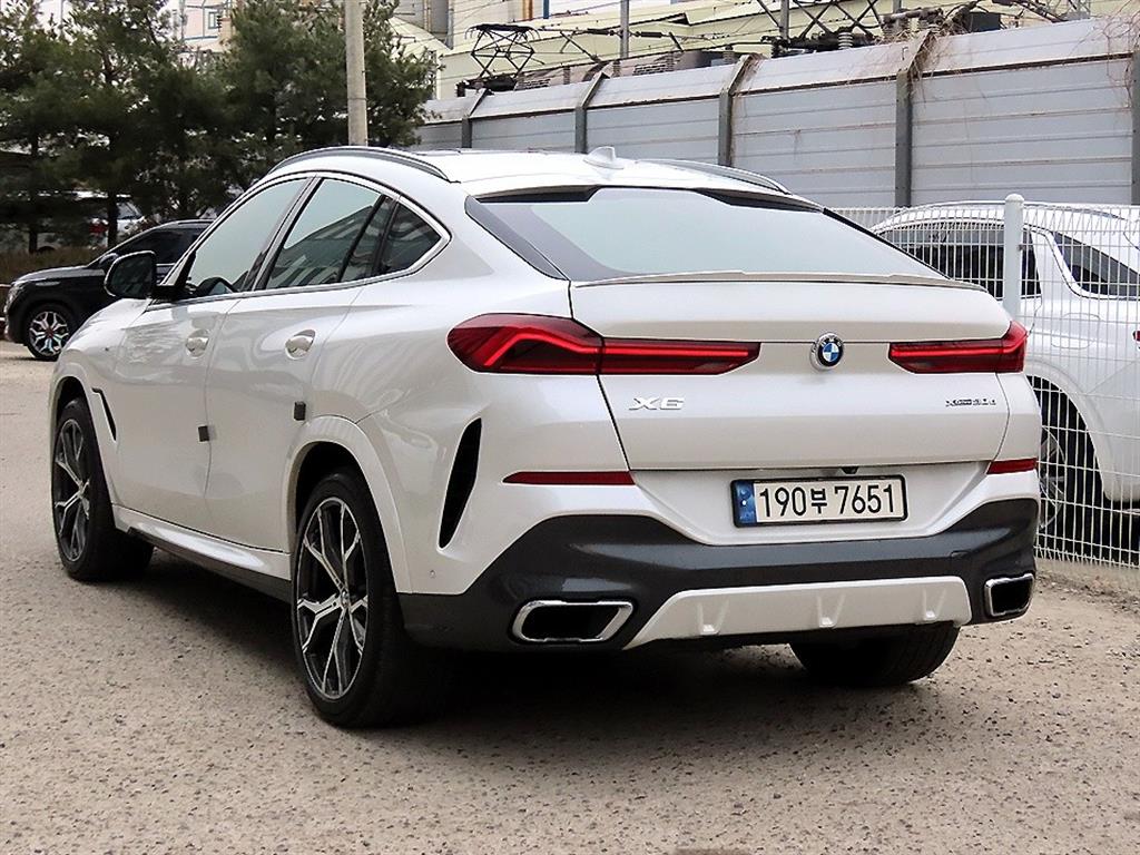 BMW X6 - Vista 3