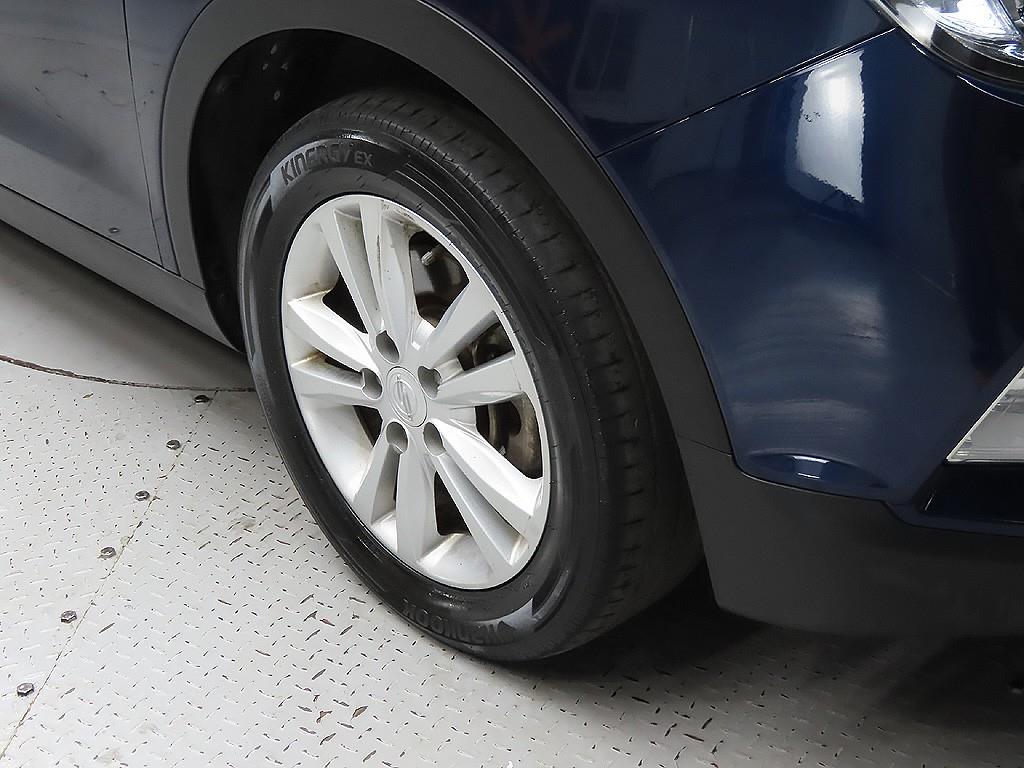 Ssangyong Tivoli - Vista 9