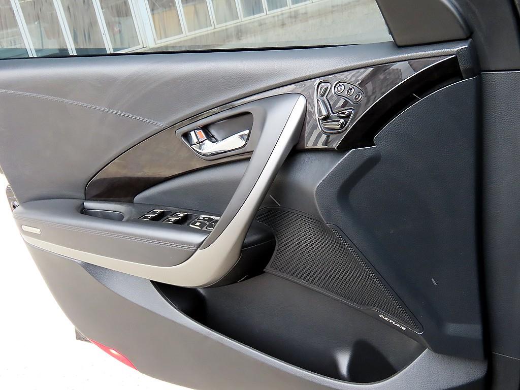 HYUNDAI Grandeur - Vista 11