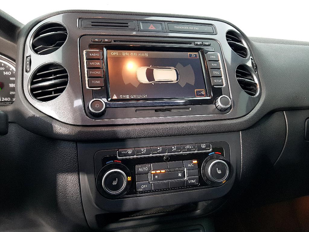 Volkswagen Tiguan - Vista 11