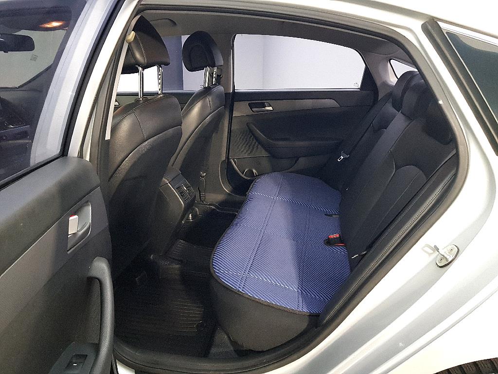 HYUNDAI Sonata - Vista 9