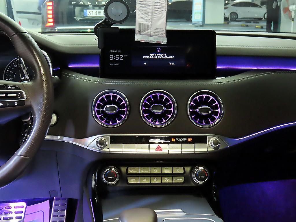 KIA Stinger - Vista 11