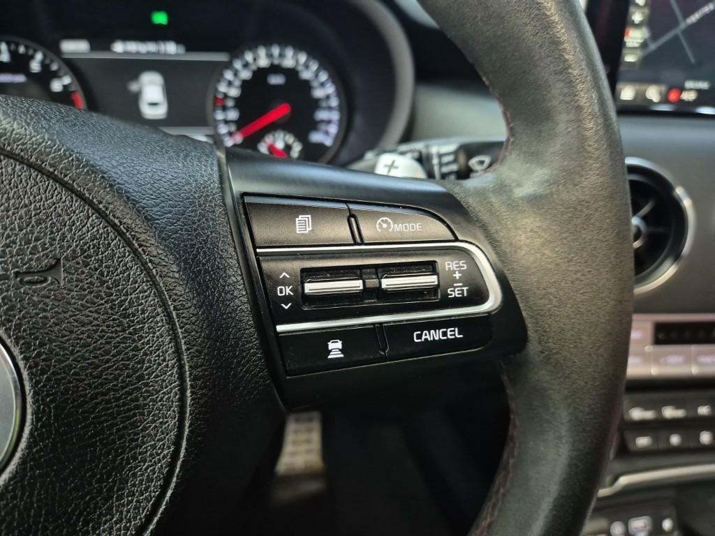 KIA Stinger - Vista 5