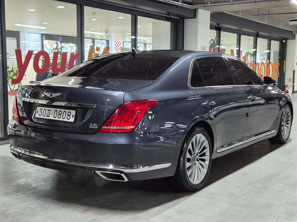 Genesis EQ900 - Vista 4