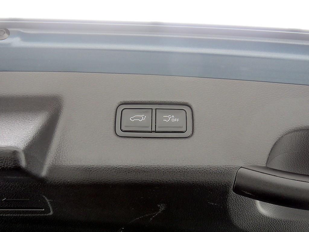 KIA Carnival - Vista 6