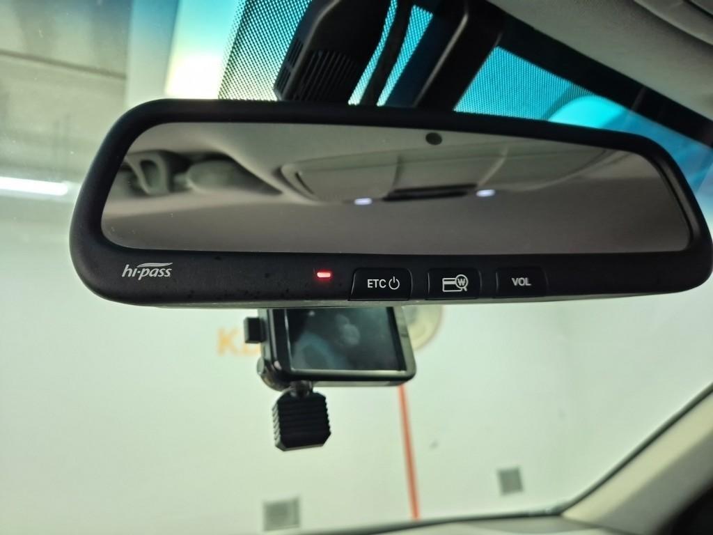 HYUNDAI Grandeur 2018 Negro - Importación desde Corea - HF Imports Iquique - Foto 16