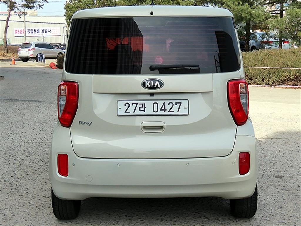 KIA Ray - Vista 4