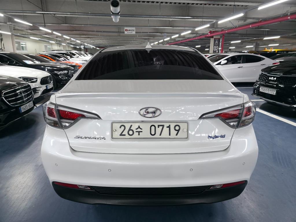 HYUNDAI Sonata - Vista 4