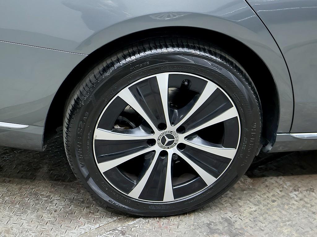 Mercedes Benz E class 2019 Gris - Importación desde Corea - HF Imports Iquique - Foto 8