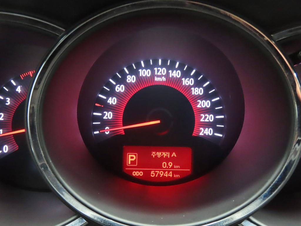 KIA Sorento - Vista 8