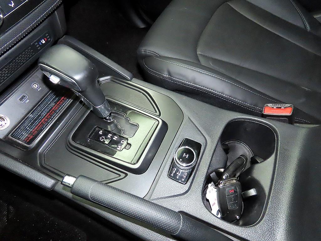 Ssangyong Rexton - Vista 12