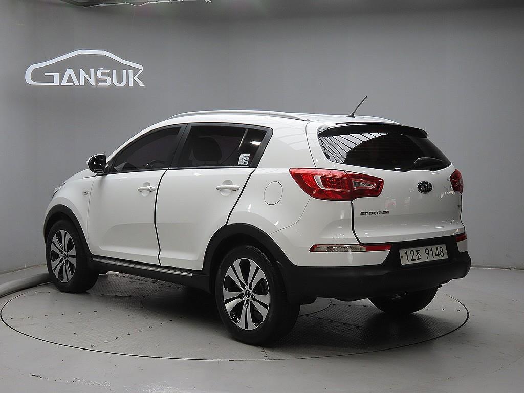 KIA Sportage - Vista 5