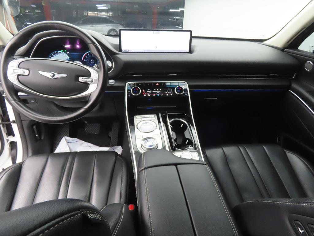 Genesis GV80 - Vista 7