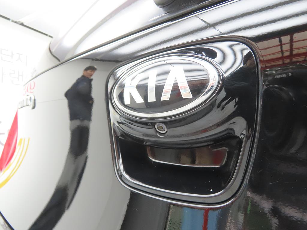 KIA Morning 2016 Negro - Importación desde Corea - HF Imports Iquique - Foto 17