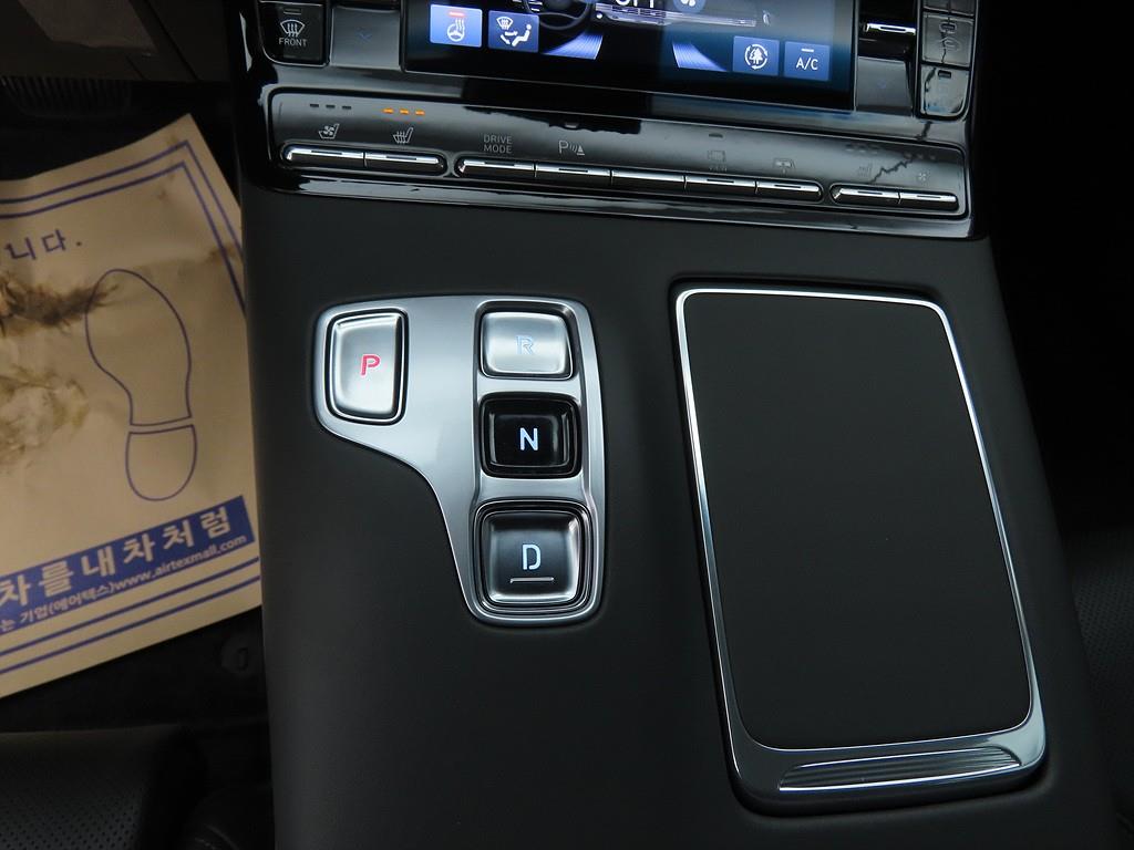 HYUNDAI Grandeur - Vista 11