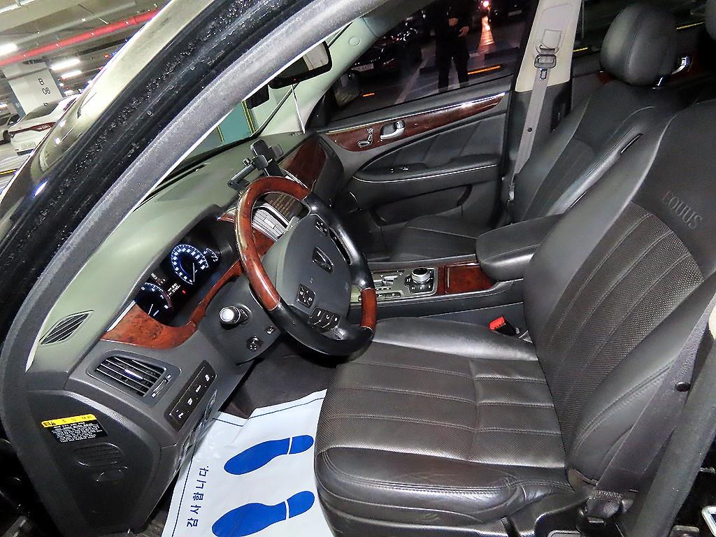 HYUNDAI Equus - Vista 6