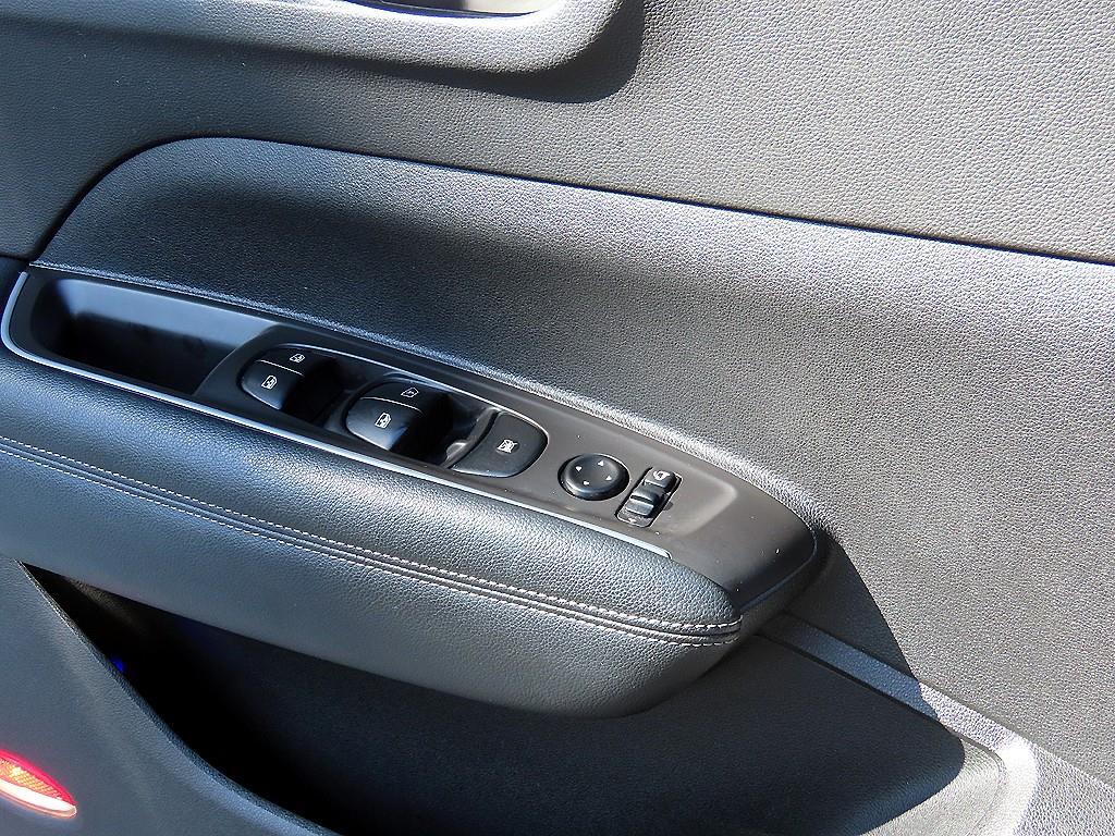 SAMSUNG QM6 - Vista 11