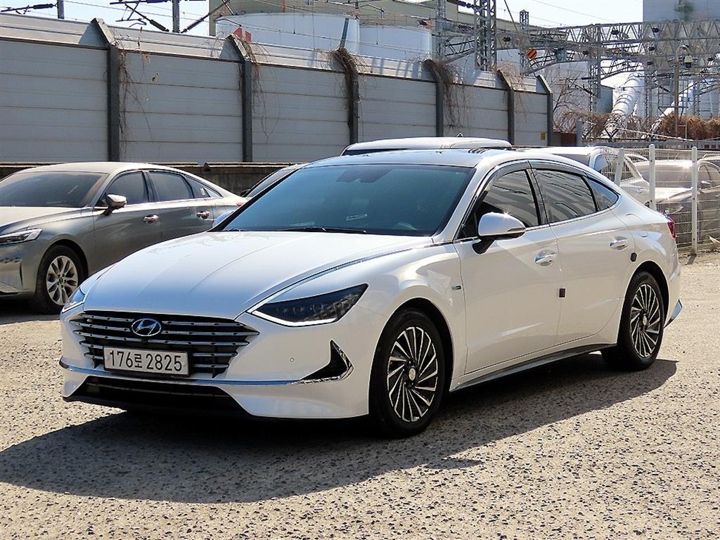 HYUNDAI Sonata - Vista 2