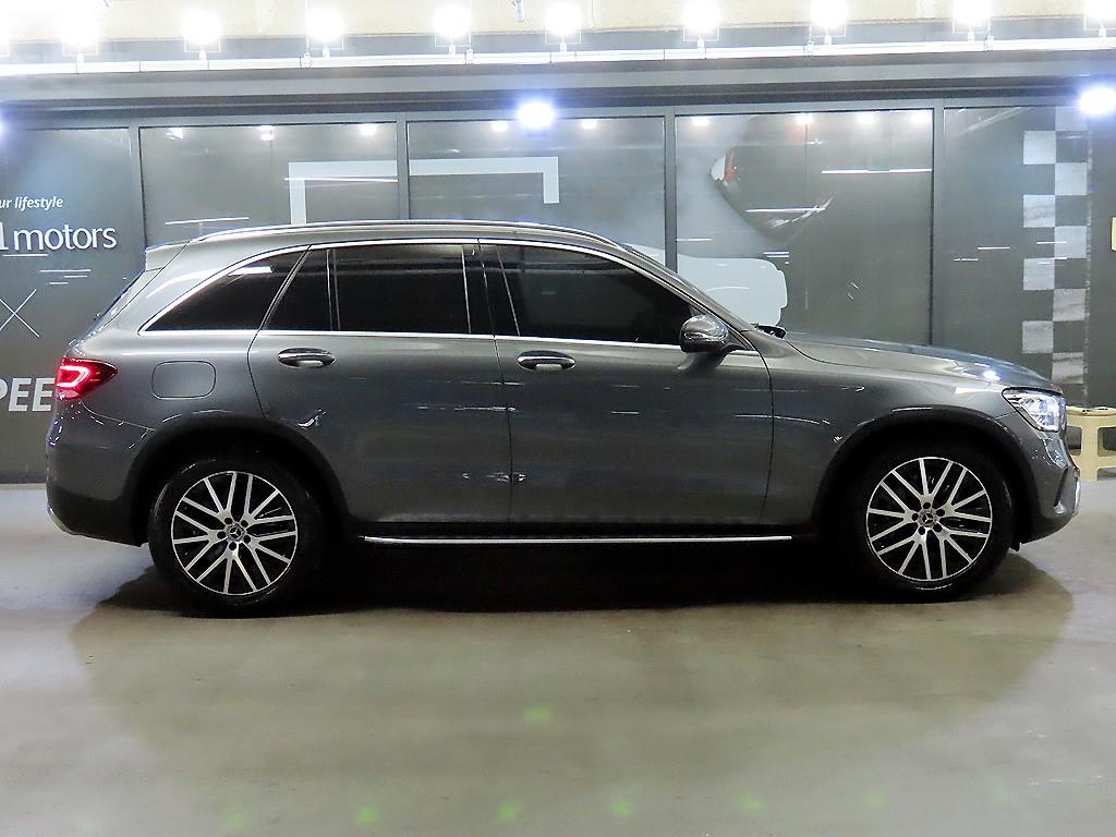 Mercedes Benz GLC Class - Vista 3