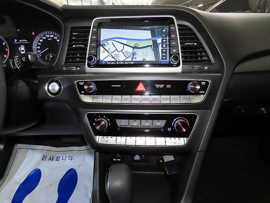 HYUNDAI Sonata - Vista 11