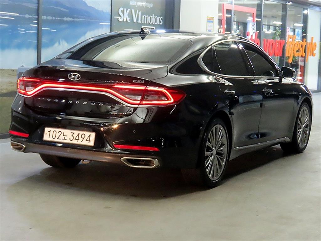 HYUNDAI Grandeur - Vista 4