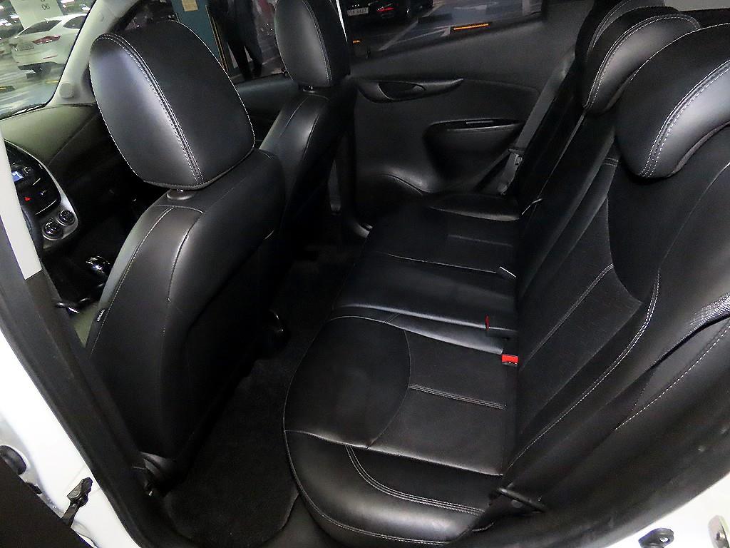 Chevrolet Spark - Vista 7