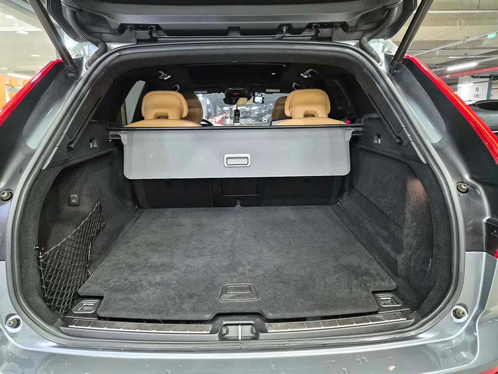 Volvo XC60 2019 Gris - Importación desde Corea - HF Imports Iquique - Foto 18