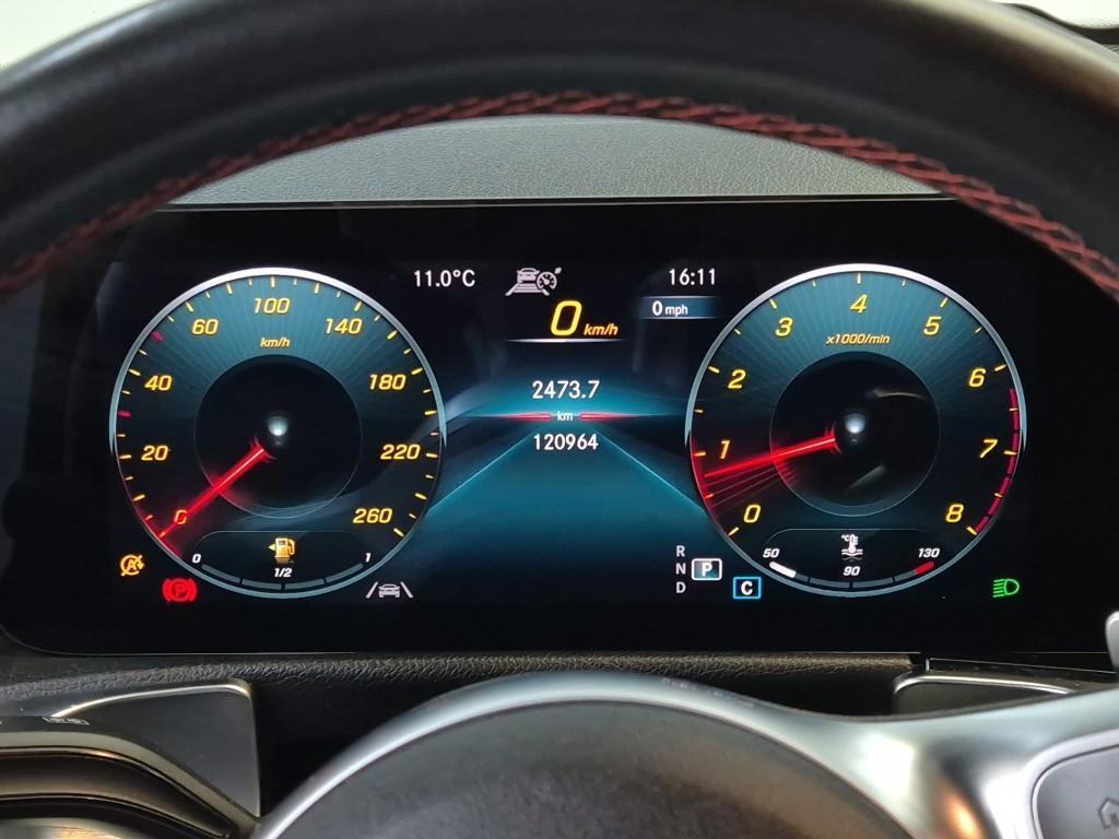 Mercedes Benz GLB Class - Vista 6