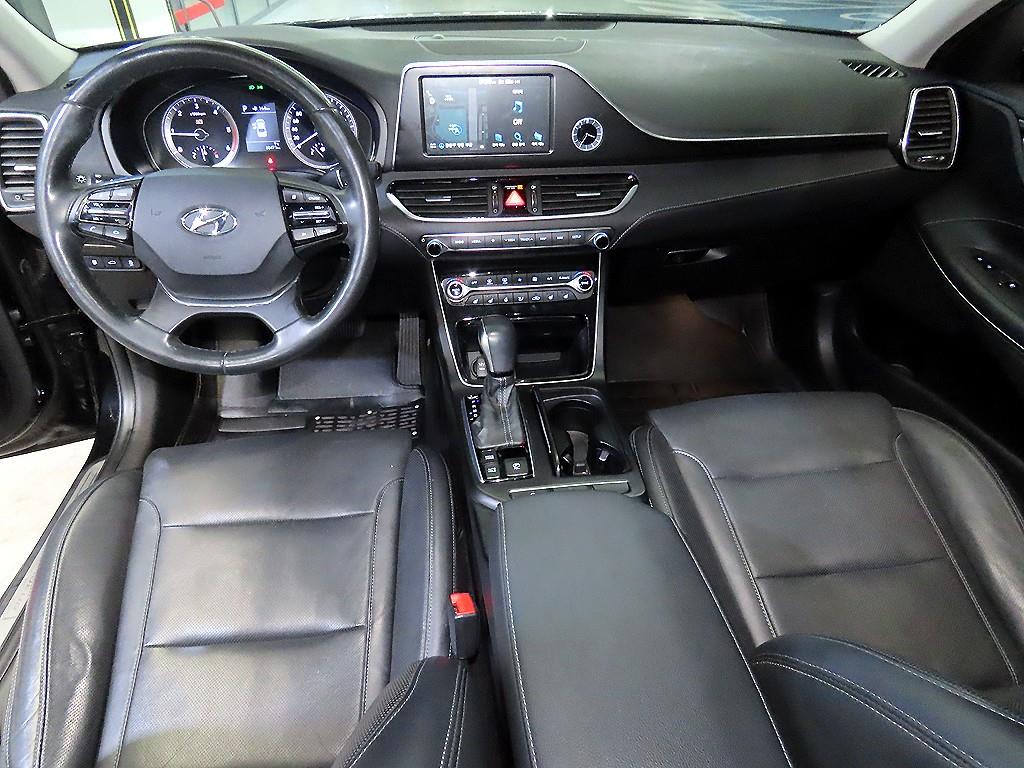 HYUNDAI Grandeur - Vista 10