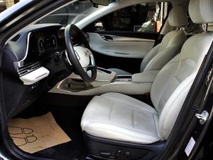 HYUNDAI Grandeur - Vista 10